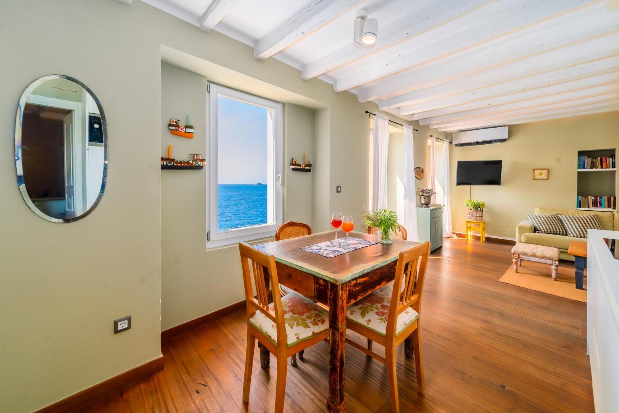 Apartment Mediterraneo Rovinj Eksteriør bilde