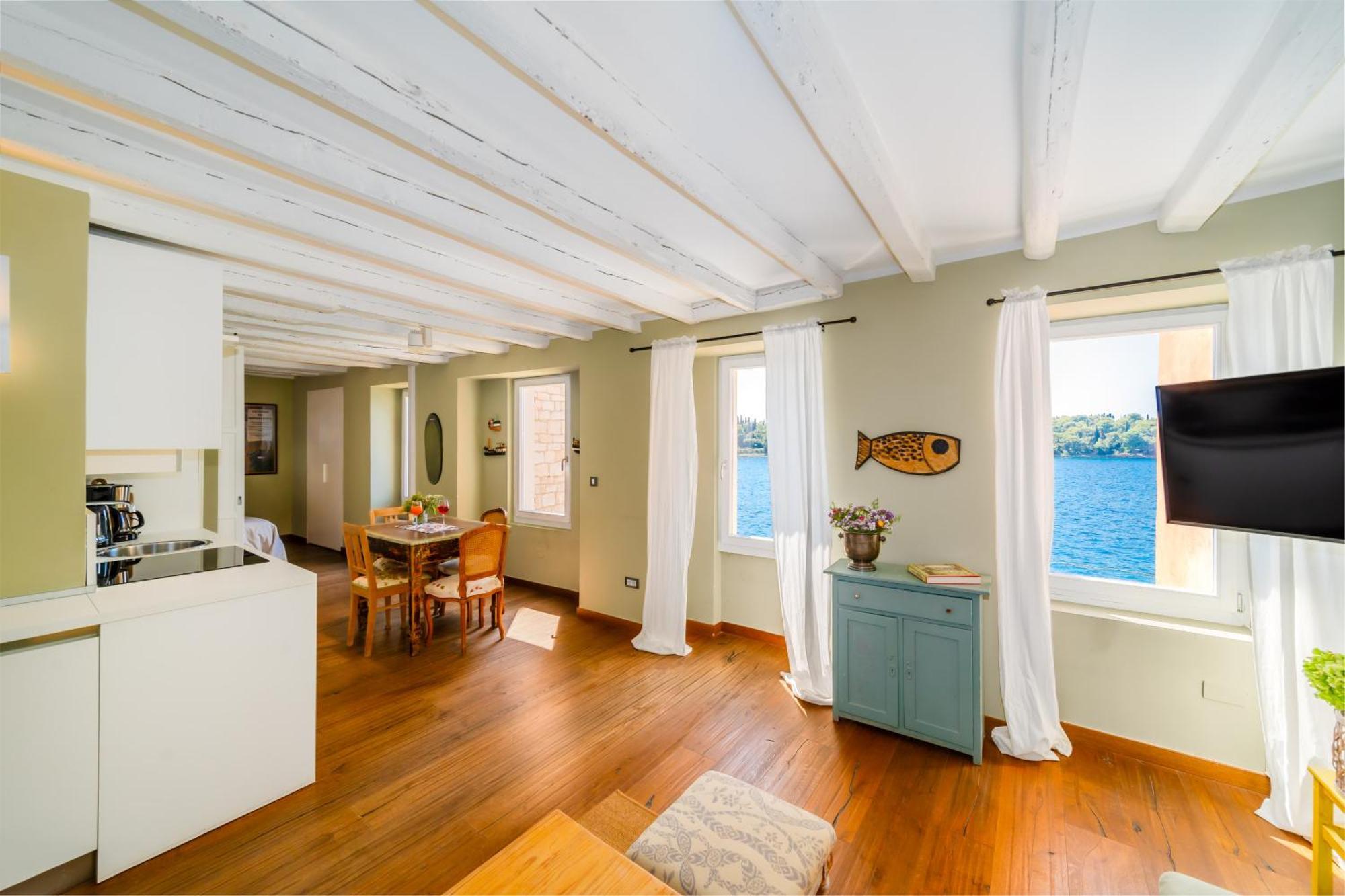 Apartment Mediterraneo Rovinj Eksteriør bilde